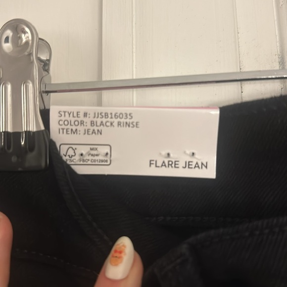 Jessica Simpson black flare jeans - Picture 4 of 9